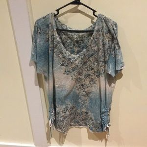 Maurice’s 2X short sleeved shirt